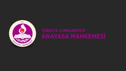 AYM, Davutoğlu'nun Kılıçdaroğluna 30 TL manevi tazminat ödemesine karar verdi