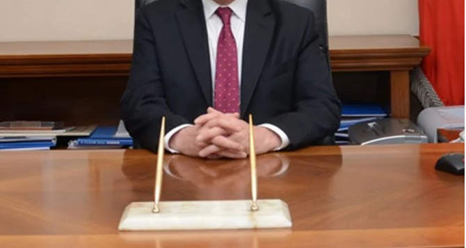 Kamu kurumlarında yaşanan sistemsel sorunlara çözüm üretilmelidir