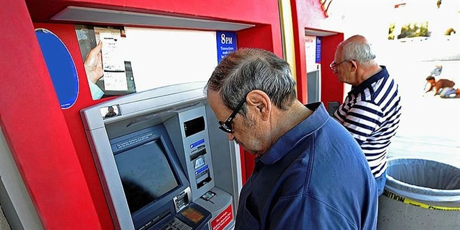 Emekli maaş düzenlemesi ekimde Meclis'e geliyor.