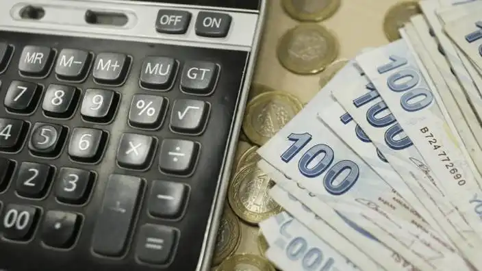 Emekliler birkaç gün sonra maaşlarını aldıklarında nasıl sevinsinler?