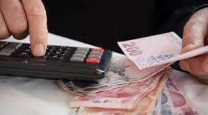 Tatil günlerinde çalışan bir işçinin, bu çalışma karşılığındaki ücreti nasıl hesaplanmaktadır?
