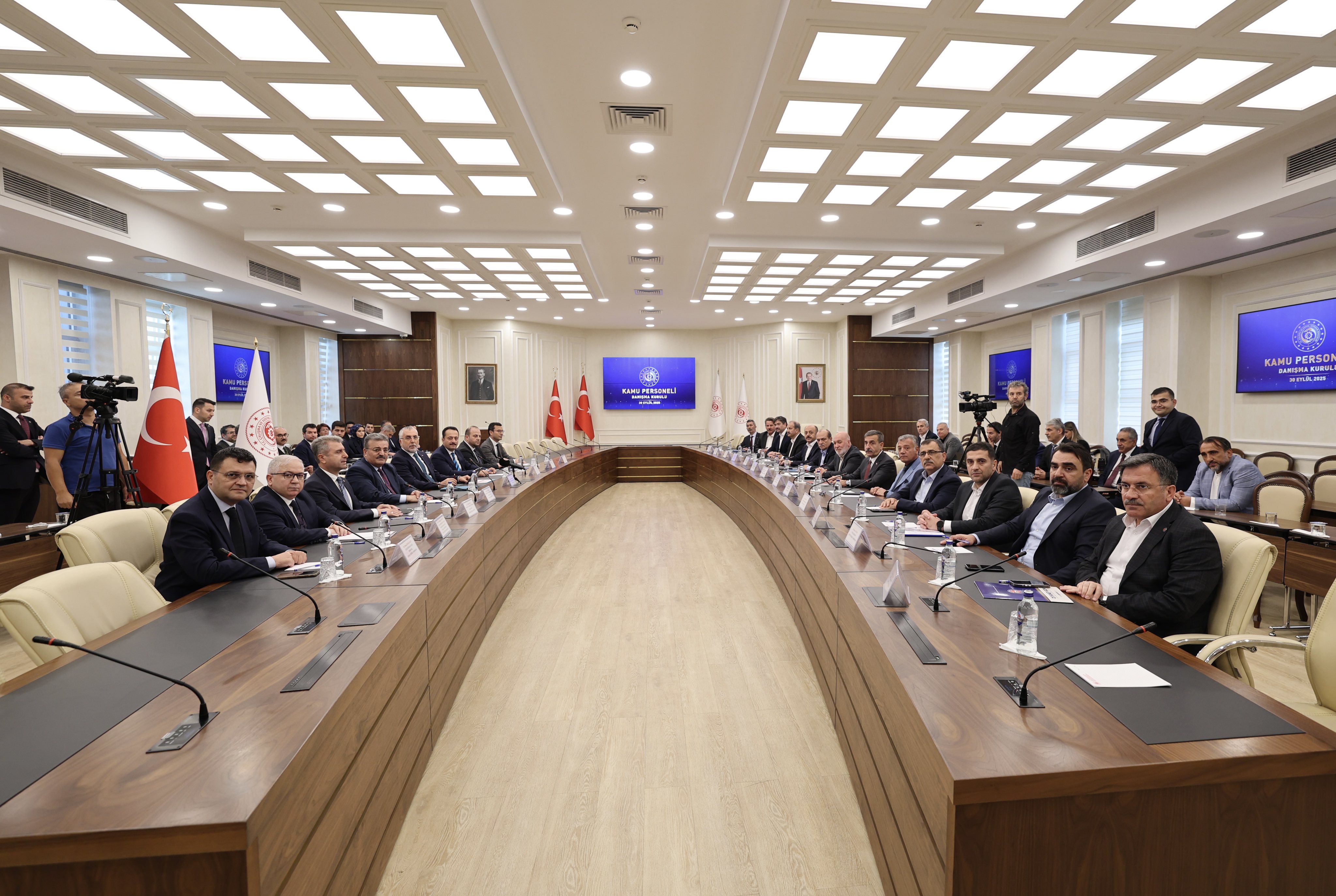 Sendikalarla yapılan Kamu Personeli Danışma Kurulu ve sonuçları