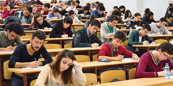 KPSS Alan Bilgisi Sınavları sabah oturumu yapıldı