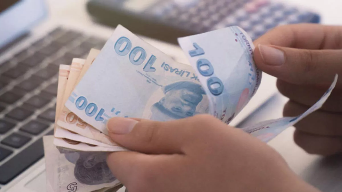 Maaşına 'haciz' konulan işçi 'işten' atılabilir mi?