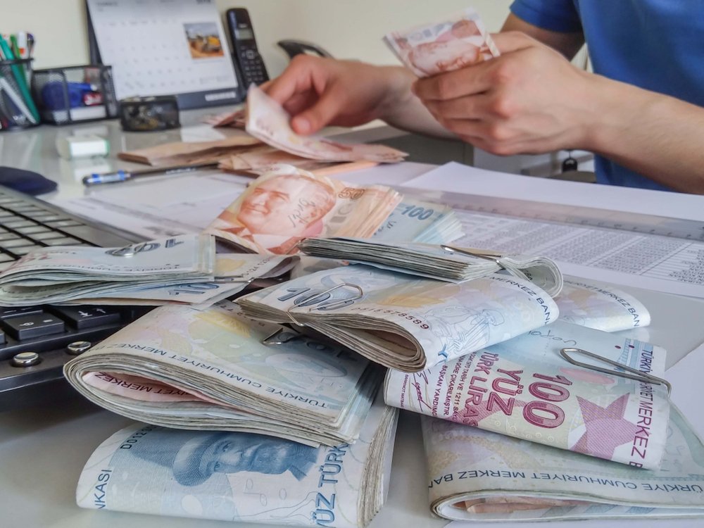 Emekliye destek için yeni formül aranıyor.