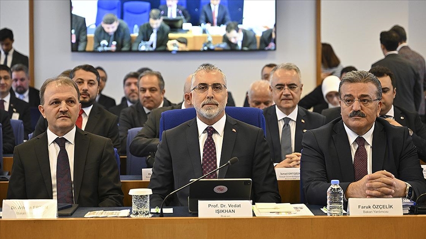 SGK'nın 2024 yılı açığı 385 milyar 655 milyon 371 bin lira olacak